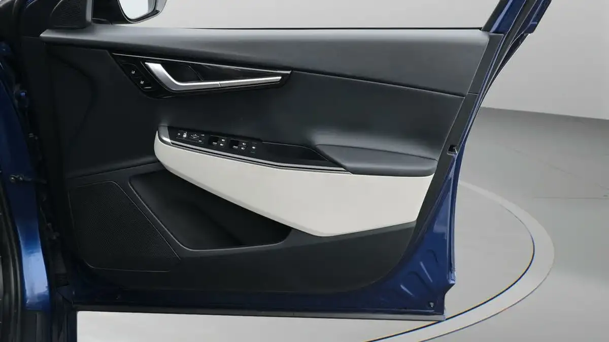 2022-kia-ev6-e-gt-line-225bhp-heat-pump-big-15