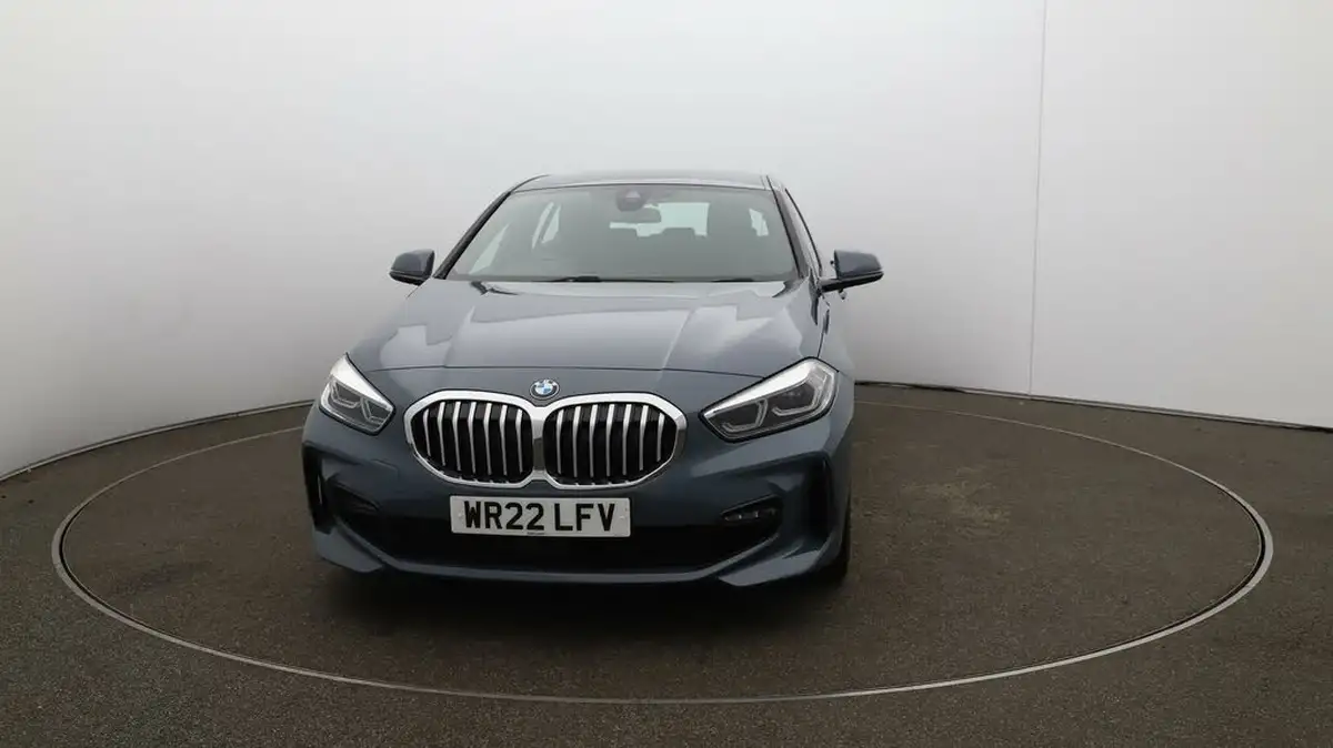 2022-bmw-1-series-15-118i-m-sport-lcp-big-39