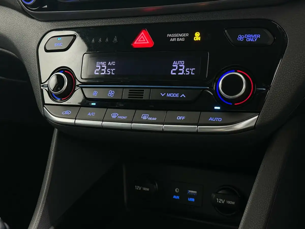 2018-hyundai-ioniq-16-gdi-se-hybrid-big-18