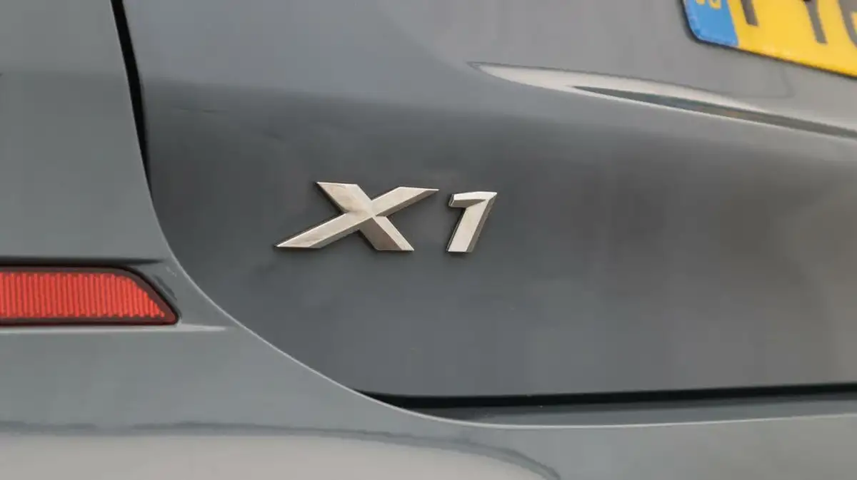 2019-bmw-x1-20-sdrive20i-m-sport-plus-pack-big-20