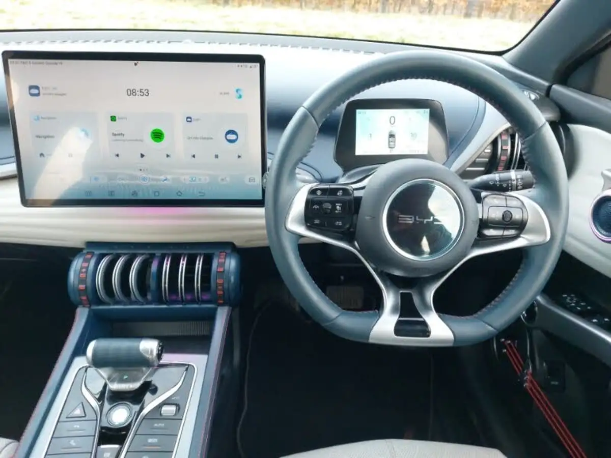 2024-byd-atto-3-e-design-big-6