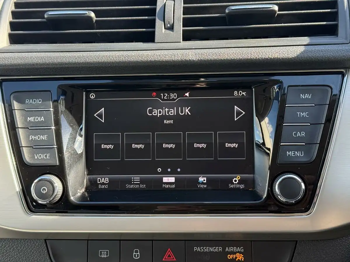 2019-skoda-fabia-10-tsi-se-l-109ps-estate-big-30
