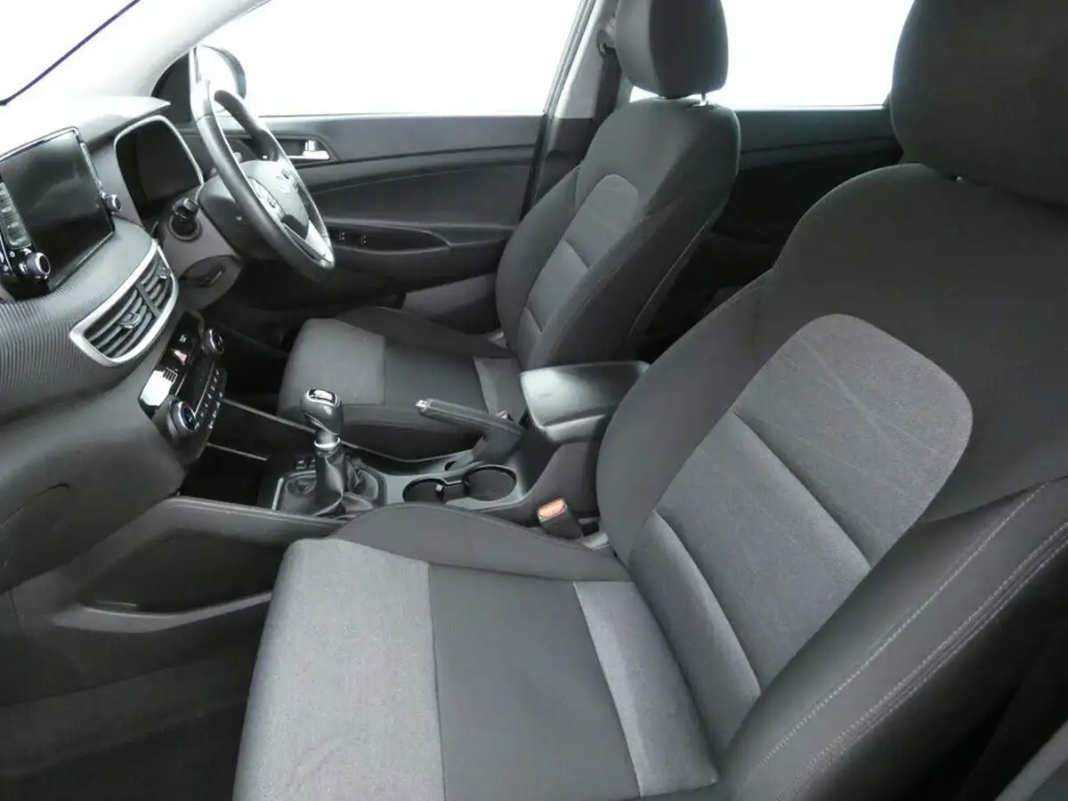 2019-hyundai-tucson-16-t-gdi-se-nav-big-18