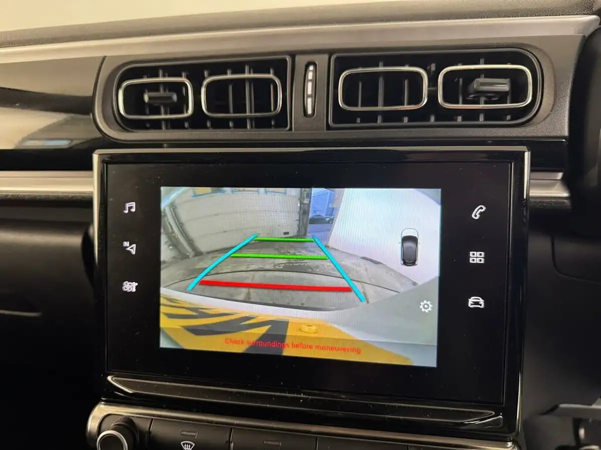 2023-citroen-c3-12-puretech-plus-110ps-eat6-big-46