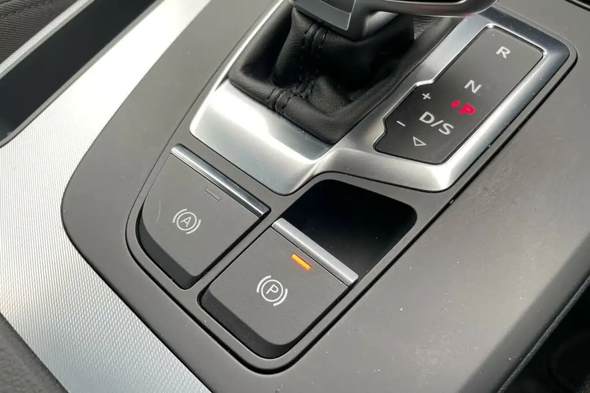 2024-audi-q5-20-50-tfsi-e-sport-station-wagon-big-13