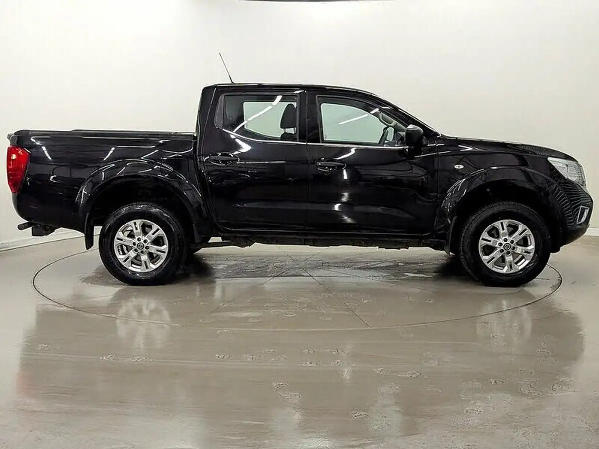 2021-nissan-navara-23dci-tt-acenta-double-big-1