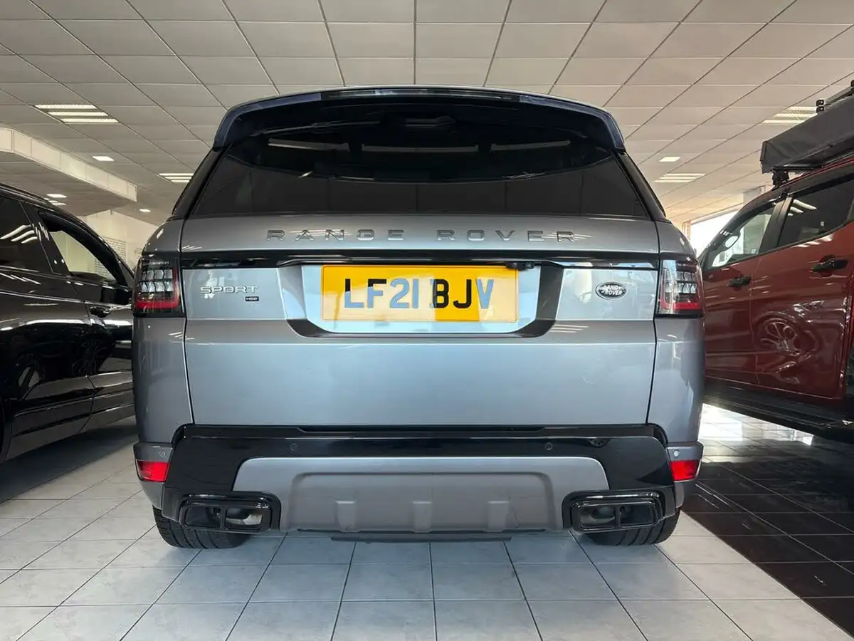 2021-land-rover-range-rover-sport-30-d300-hse-dynamic-big-13