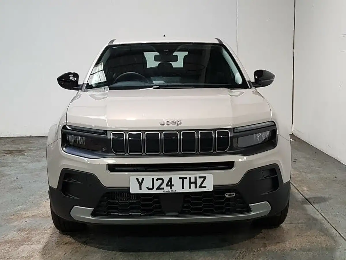 2024-jeep-avenger-12-gse-altitude-big-11
