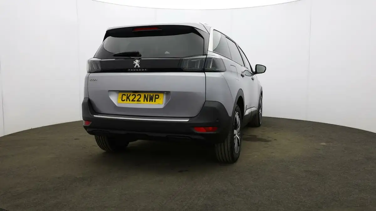 2022-peugeot-5008-suv-12-puretech-allure-premium-big-54