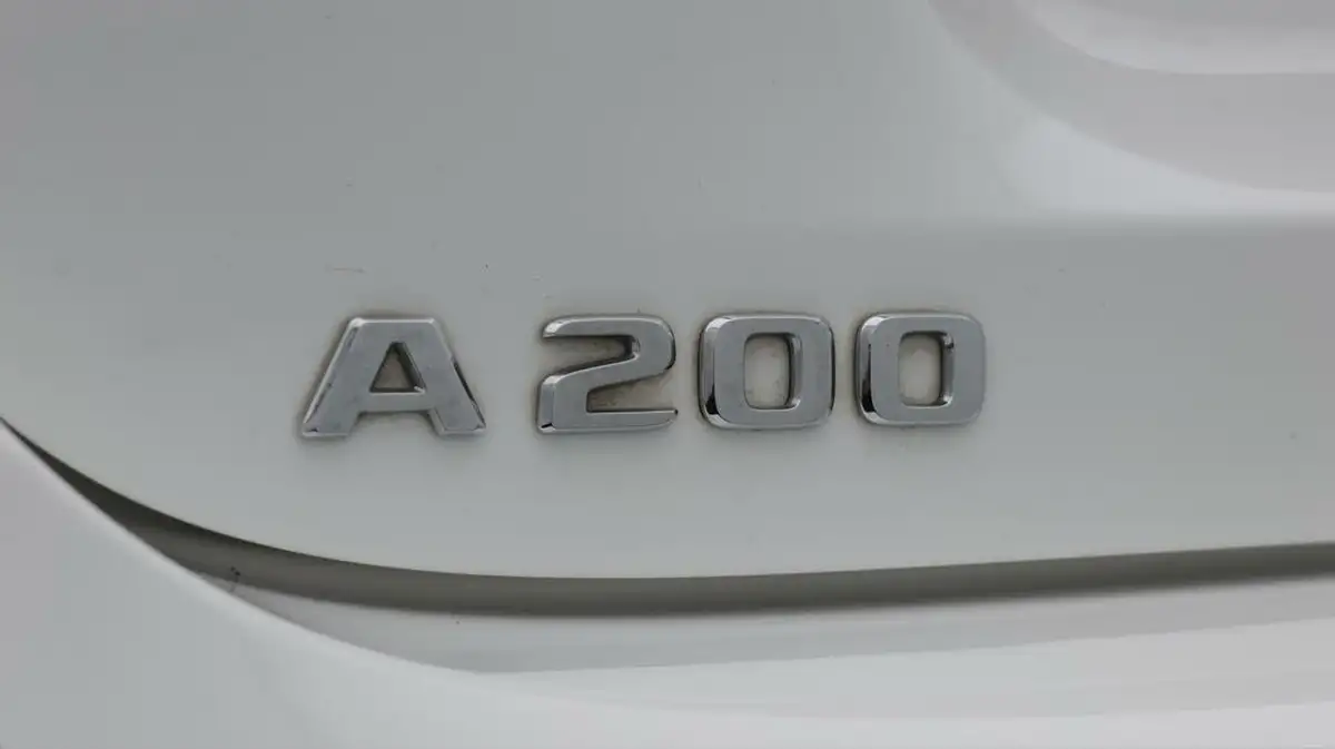 2020-mercedes-benz-a-class-13-a200-amg-line-hatchback-5d-7g-dct-big-21