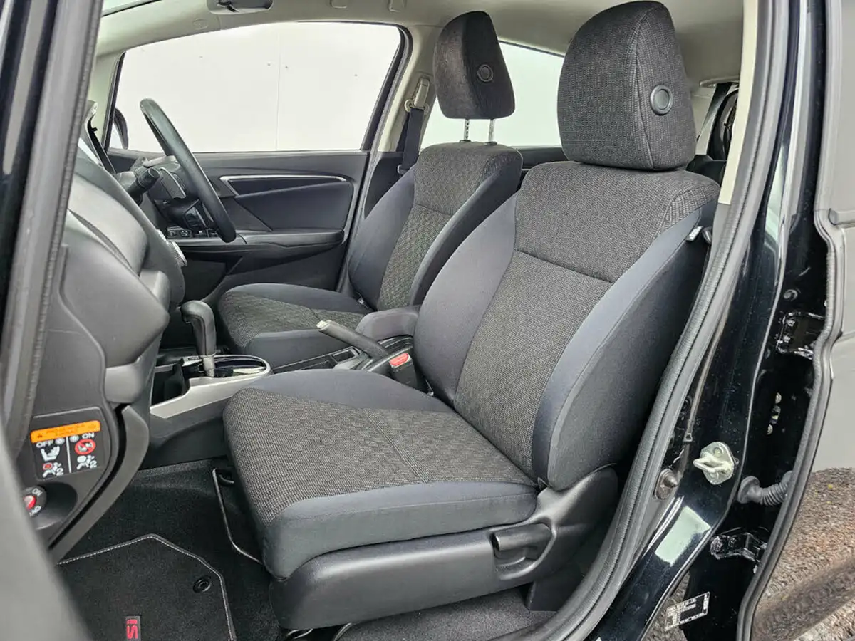 2017-honda-jazz-13-i-vtec-se-cvt-big-9