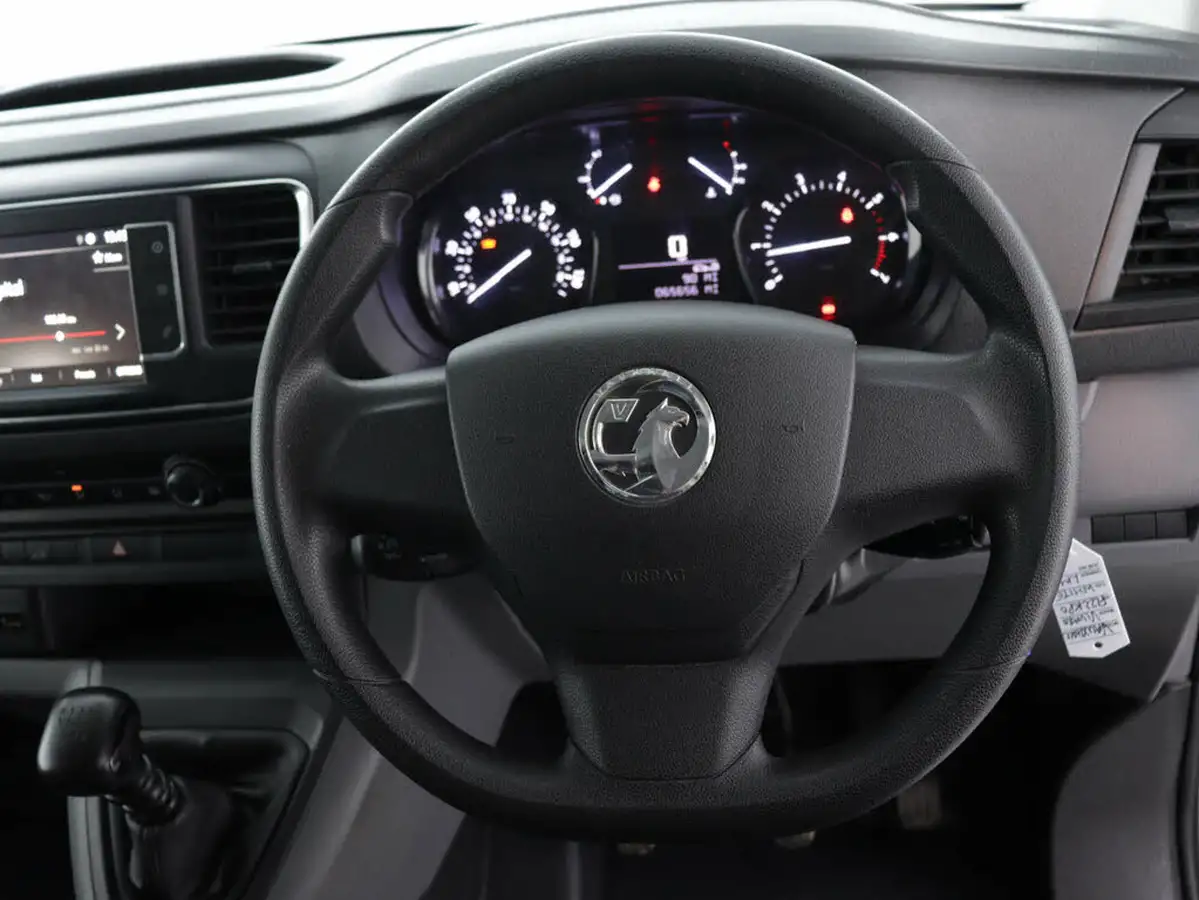 2022-vauxhall-vivaro-15td-2900-l1h1-dynamic-big-11