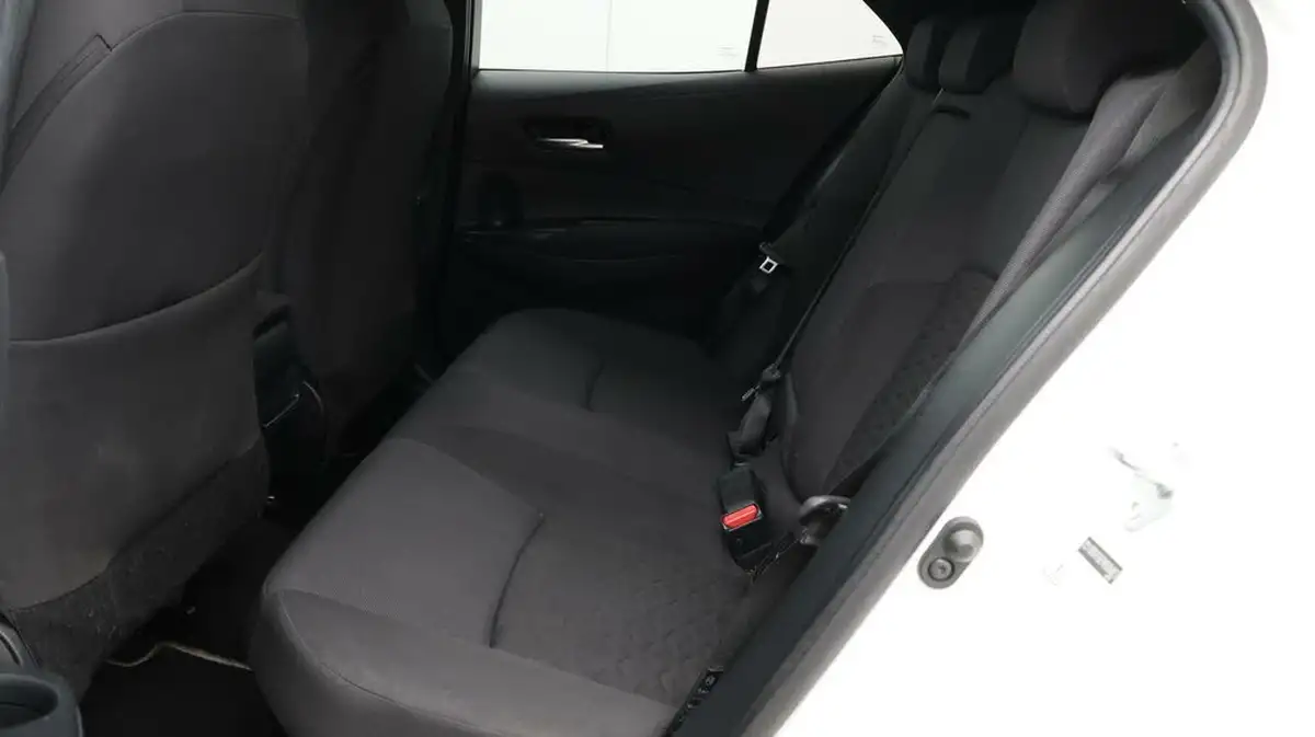 2019-toyota-corolla-18-vvt-i-design-trk-hatchback-5d-big-15