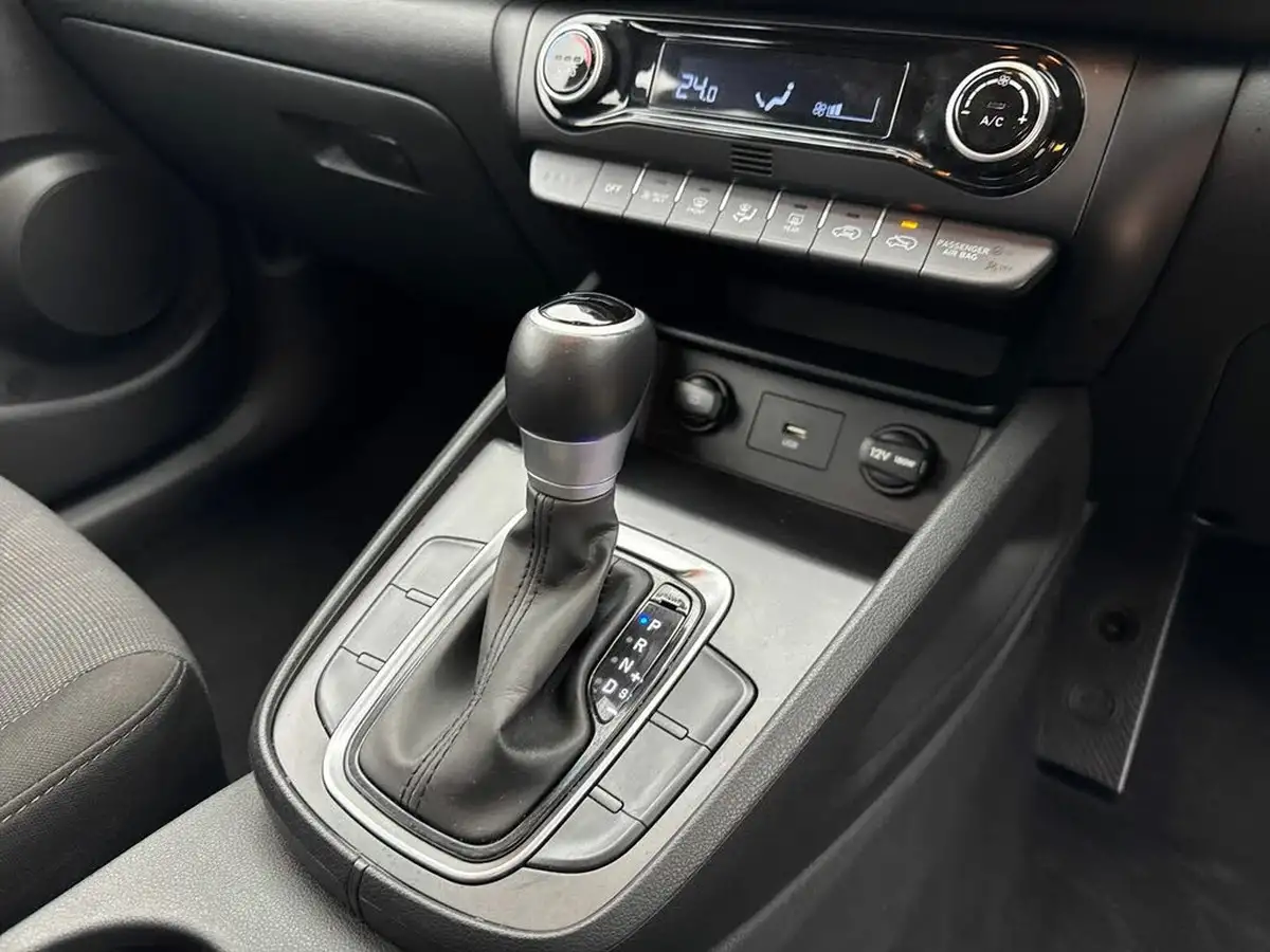 2023-hyundai-kona-16-gdi-se-connect-big-18