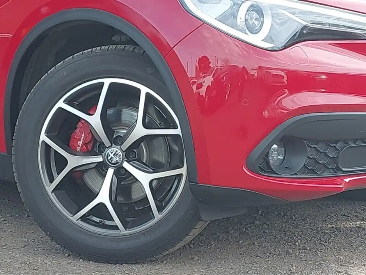 2018-alfa-romeo-stelvio-22td-speciale-207bhp-big-8