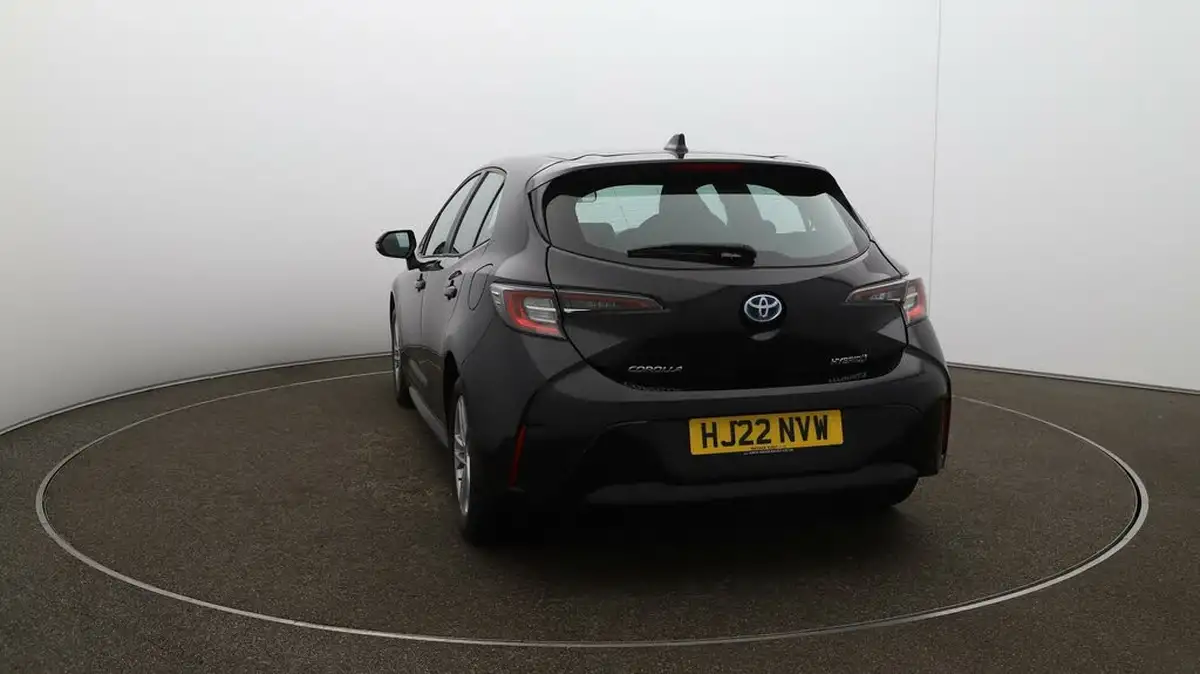 2022-toyota-corolla-18-vvt-i-icon-120bhp-trk-hatchback-5d-big-52