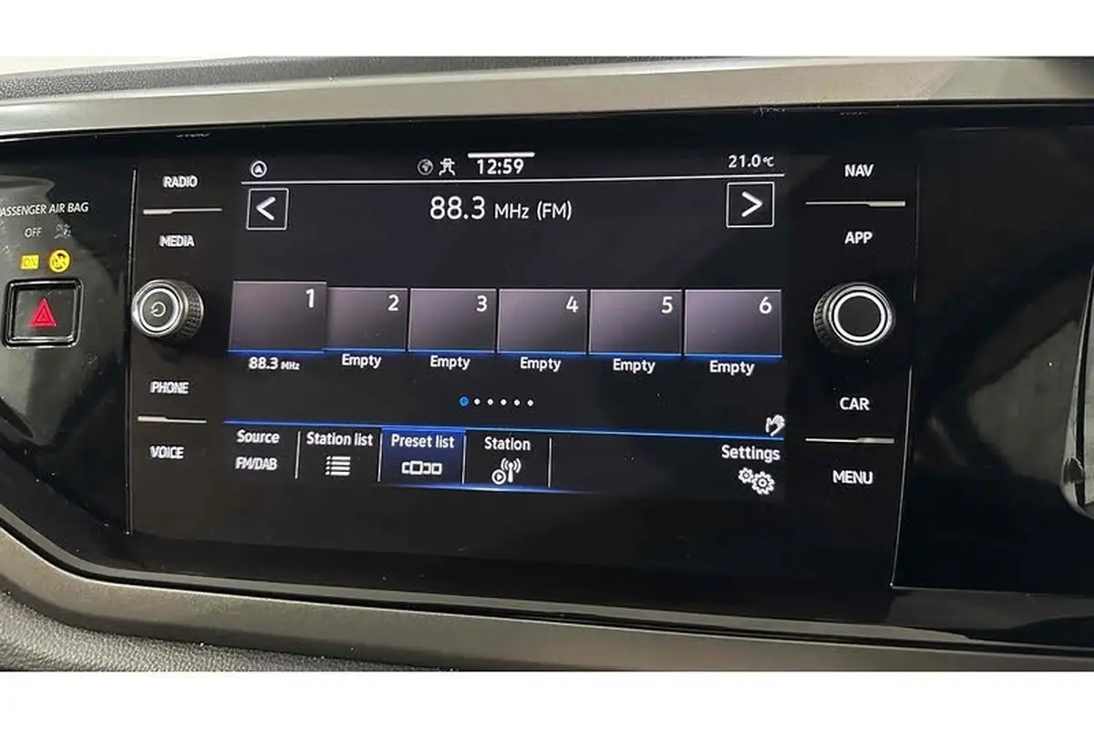 2021-volkswagen-polo-10-tsi-match-big-34