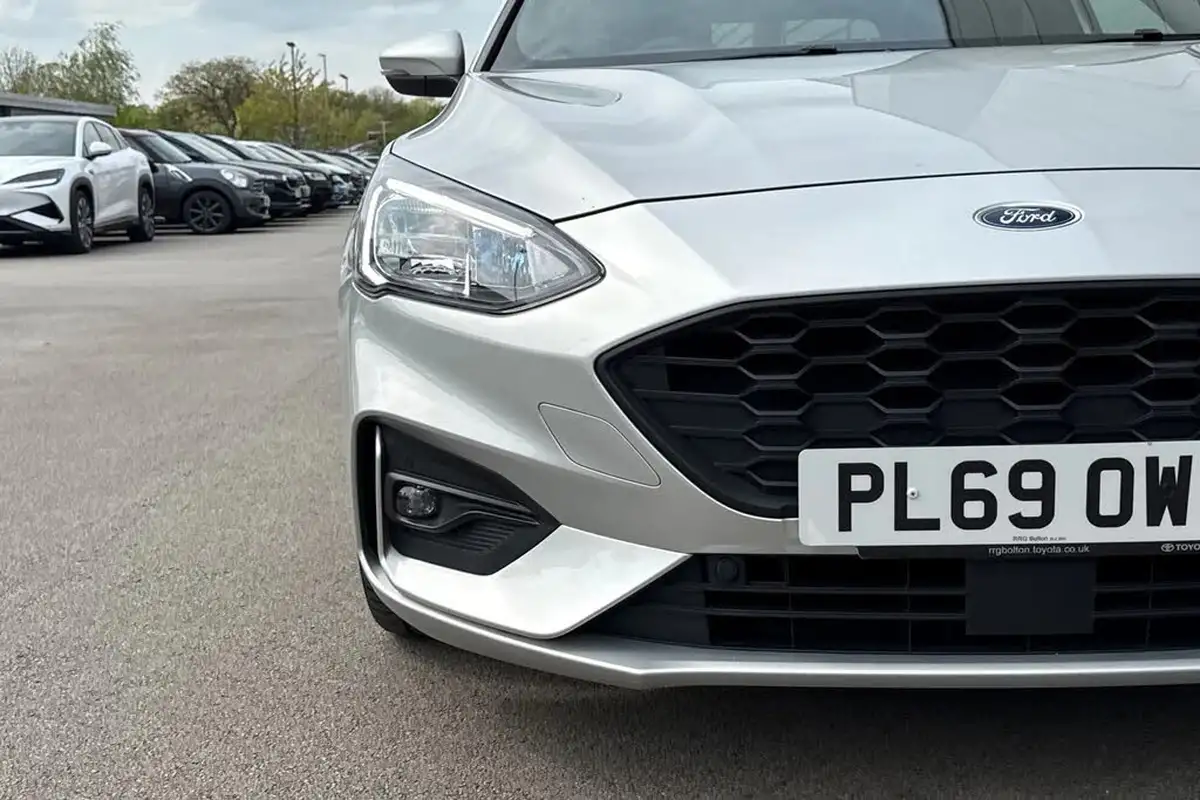2019-ford-focus-20-st-line-x-estate-auto-big-54