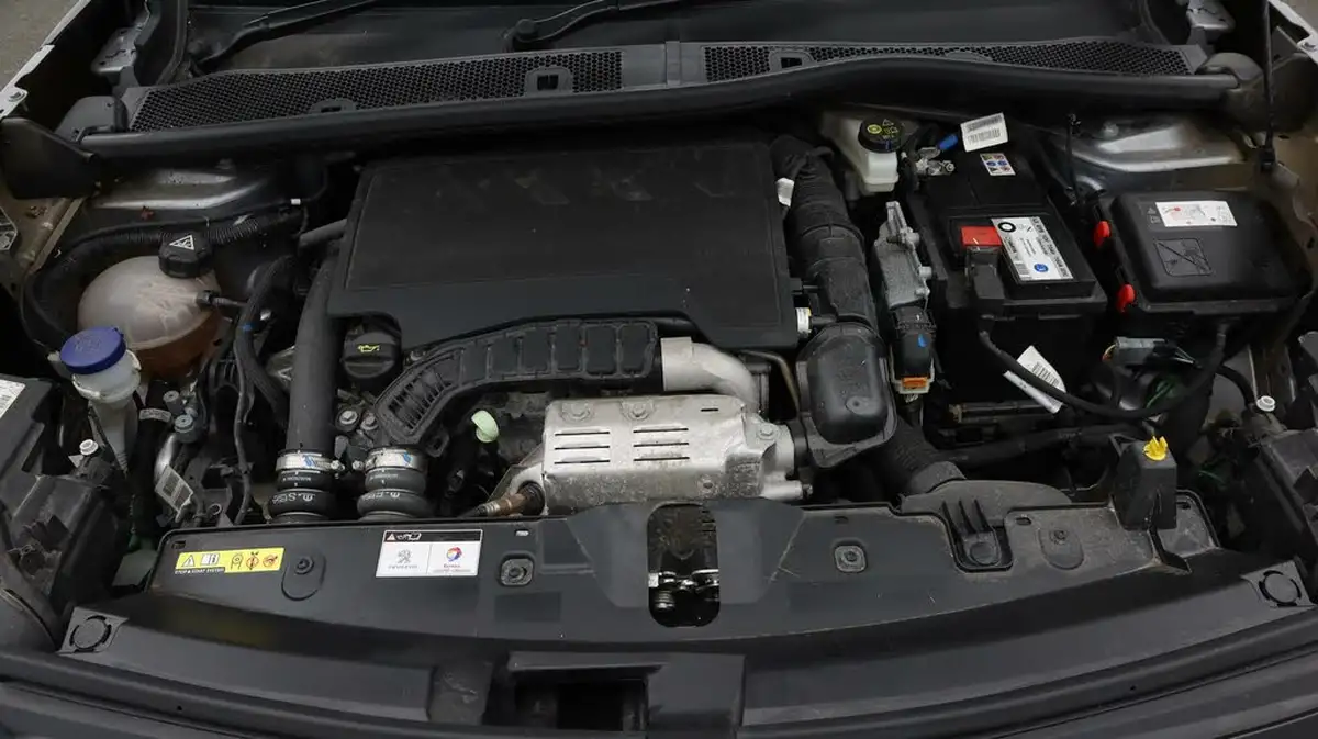 2023-peugeot-2008-suv-12-puretech-allure-premium-130bhp-big-19