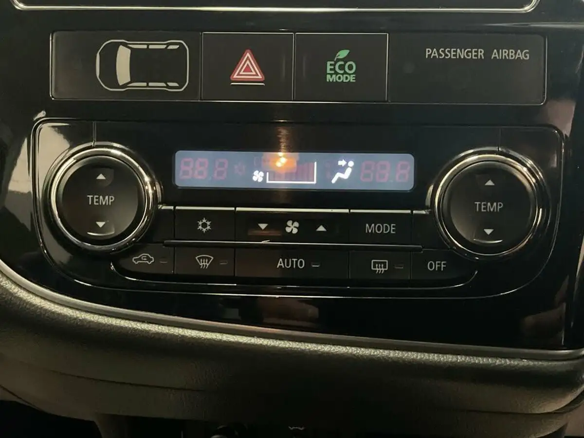 2018-mitsubishi-outlander-22di-d-4-big-45