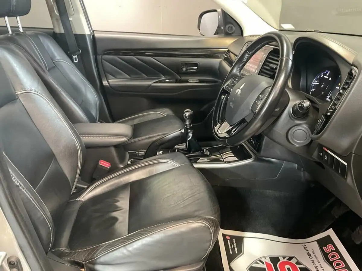 2018-mitsubishi-outlander-22di-d-4-big-21