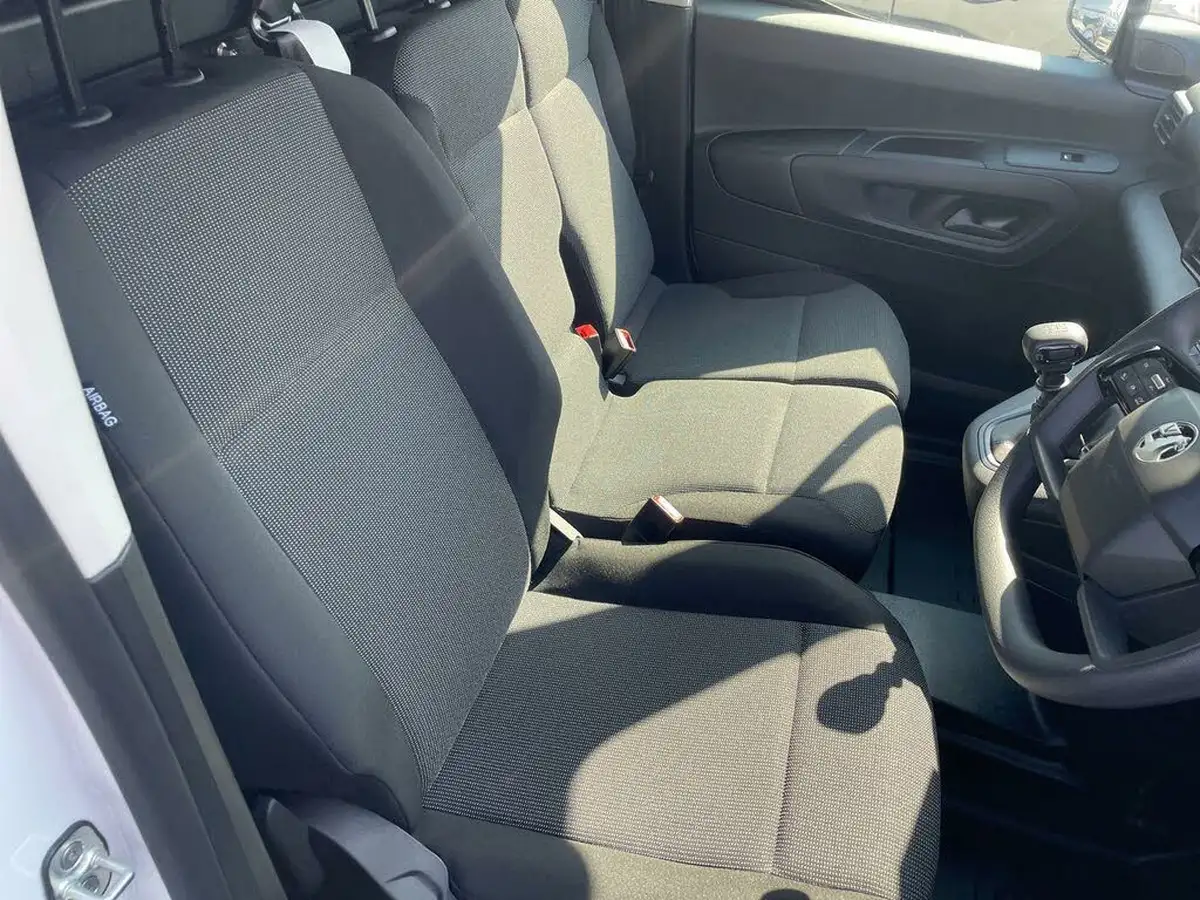 2025-vauxhall-combo-15cdti-pro-xl-100pseu6e-big-7