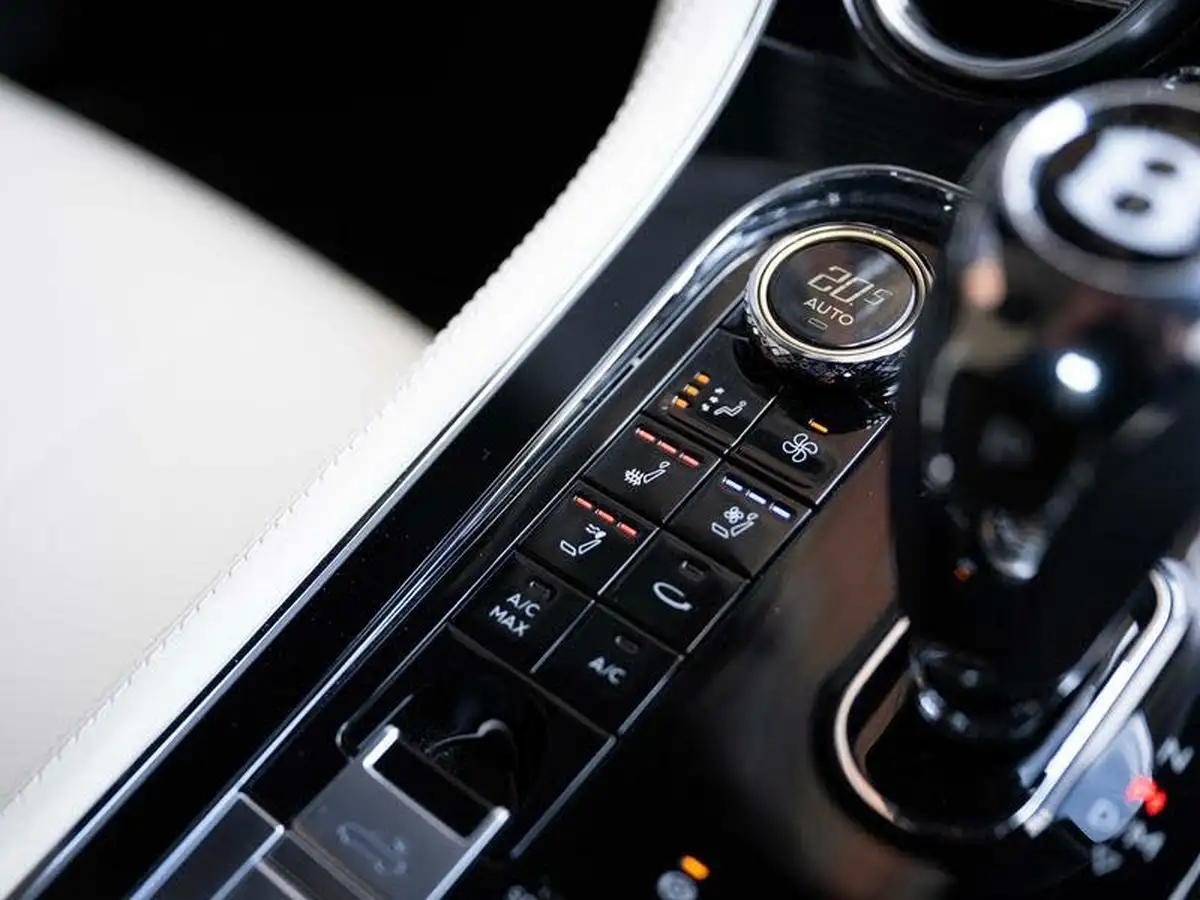 2020-bentley-continental-60-gt-convertible-big-42