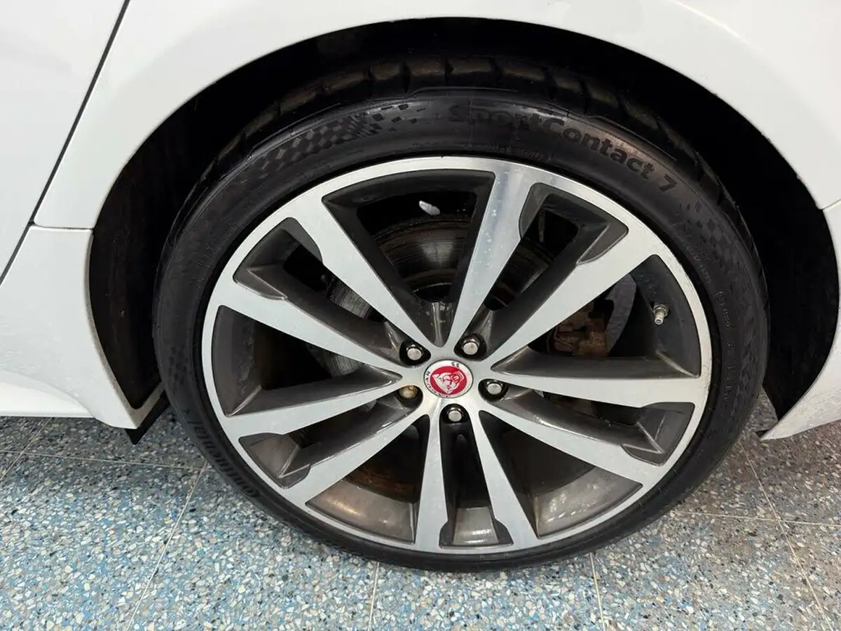 2018-jaguar-xf-20td-r-sport-180ps-sportbrake-5d-1999cc-auto-big-15