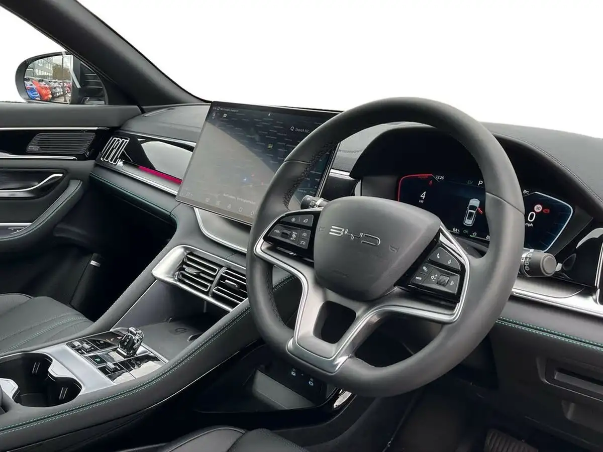 2025-byd-seal-15-design-big-4