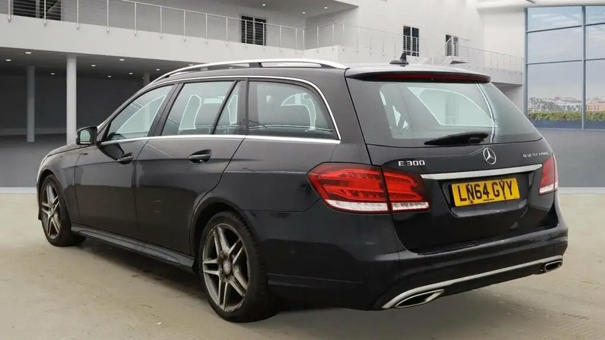 2014-mercedes-benz-e-class-21td-e300-amg-sport-estate-5d-big-8