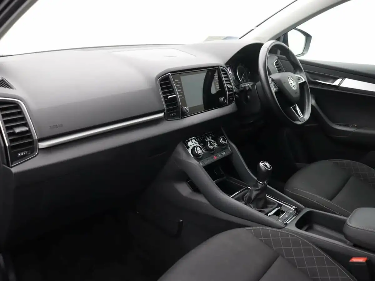 2018-skoda-karoq-10-tsi-se-ss-big-7