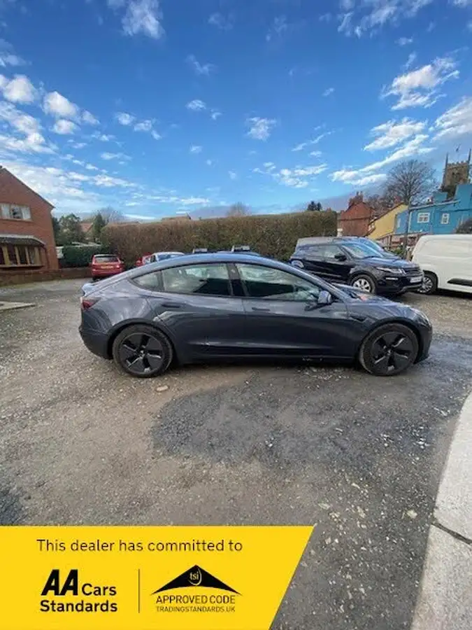 2020-tesla-model-3-e-standard-plus-big-4