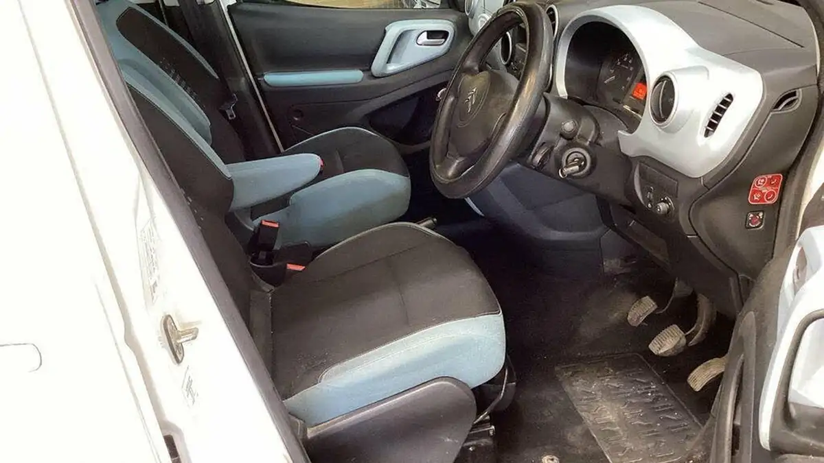 2013-citroen-berlingo-16td-vtr-75ps-big-5