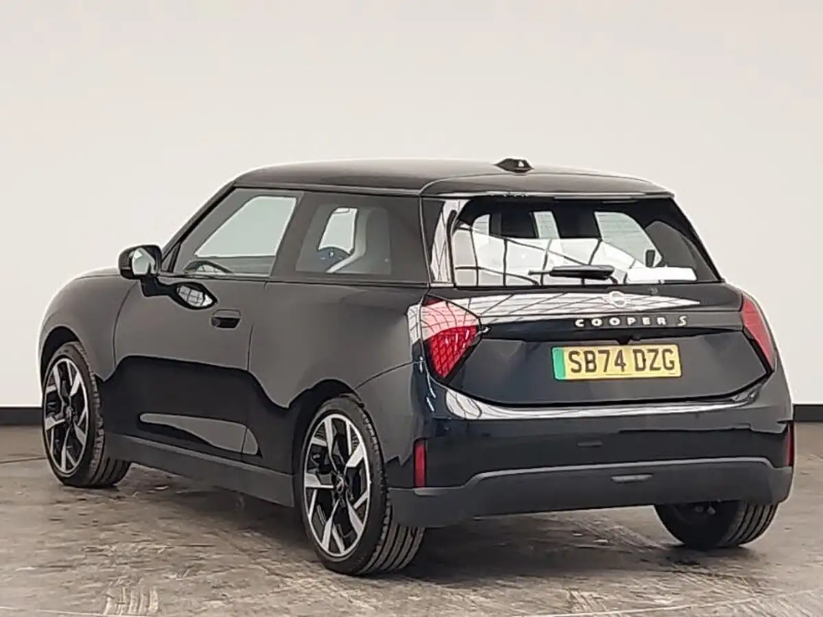 2024-mini-cooper-e-cooper-se-exclusive-big-1