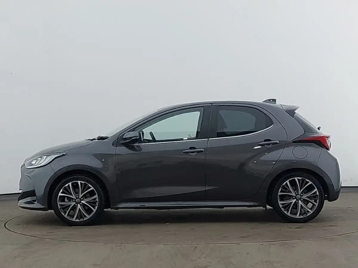 2022-toyota-yaris-15-vvt-i-excel-big-3