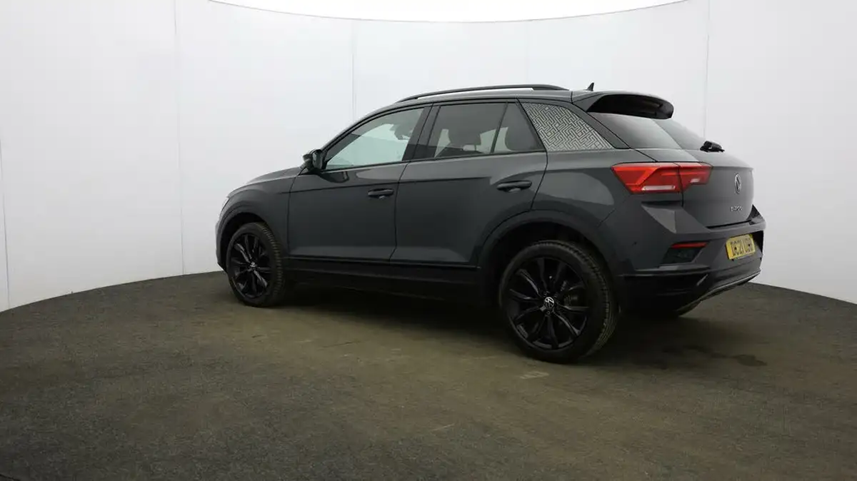 2021-volkswagen-t-roc-15-tsi-black-edition-dsg-big-4