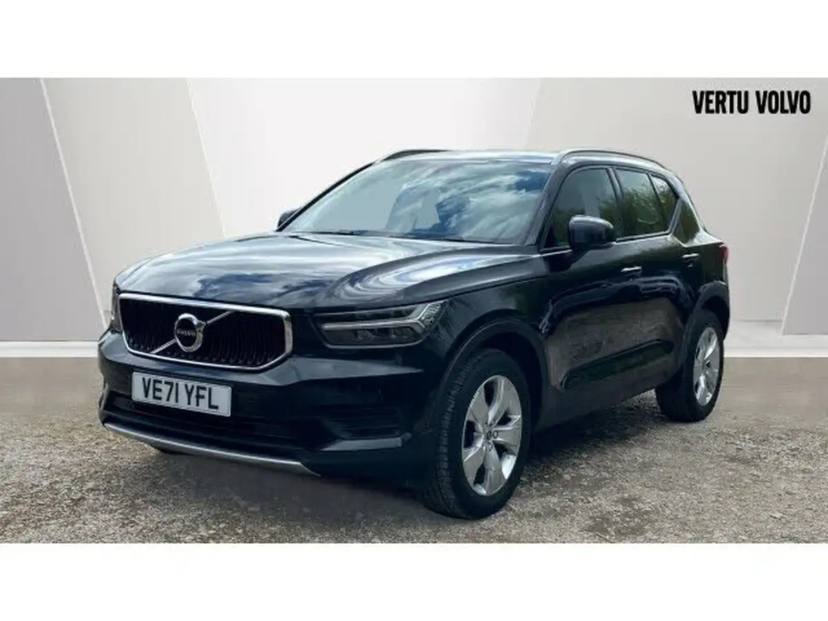 2022-volvo-xc40-15-t3-momentum-auto-big-5