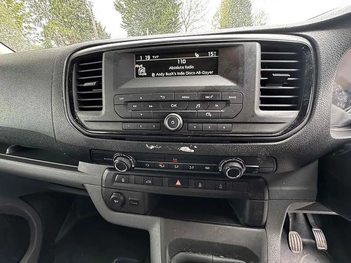 2019-vauxhall-vivaro-15td-2900-l1h1-dynamic-big-20