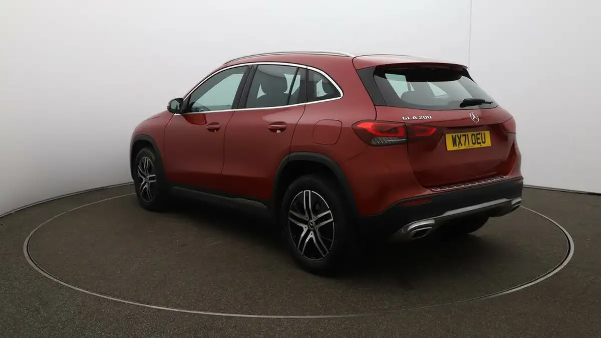 2022-mercedes-benz-gla-class-13-gla-200-sport-big-54