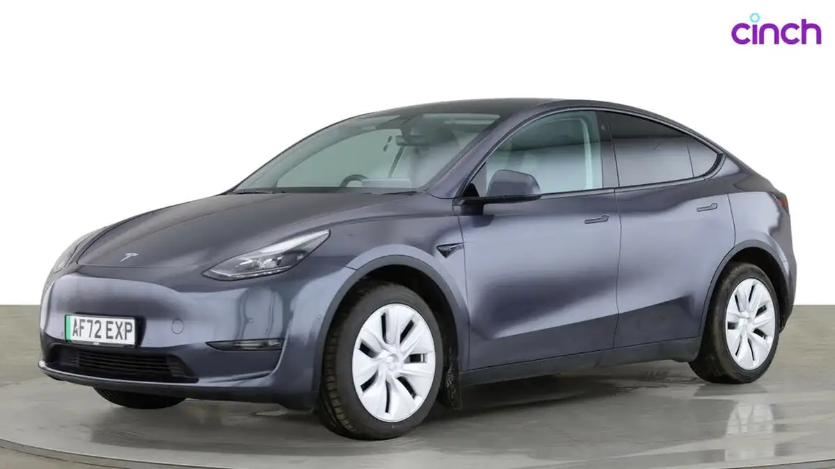 2022-tesla-model-y-e-long-range-big-2