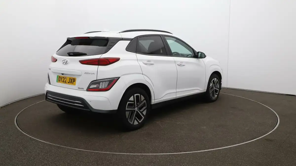 2022-hyundai-kona-e-premium-204ps-64kwh-7kw-obc-big-7