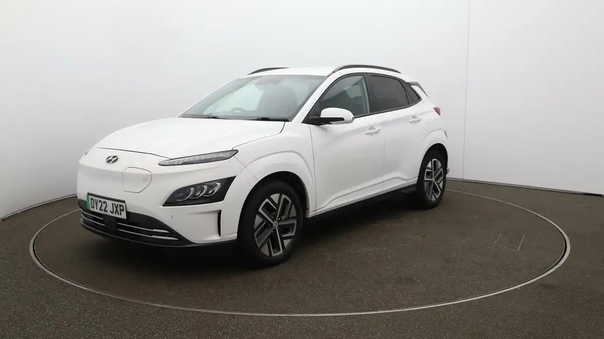 2022-hyundai-kona-e-premium-204ps-64kwh-7kw-obc-big-3