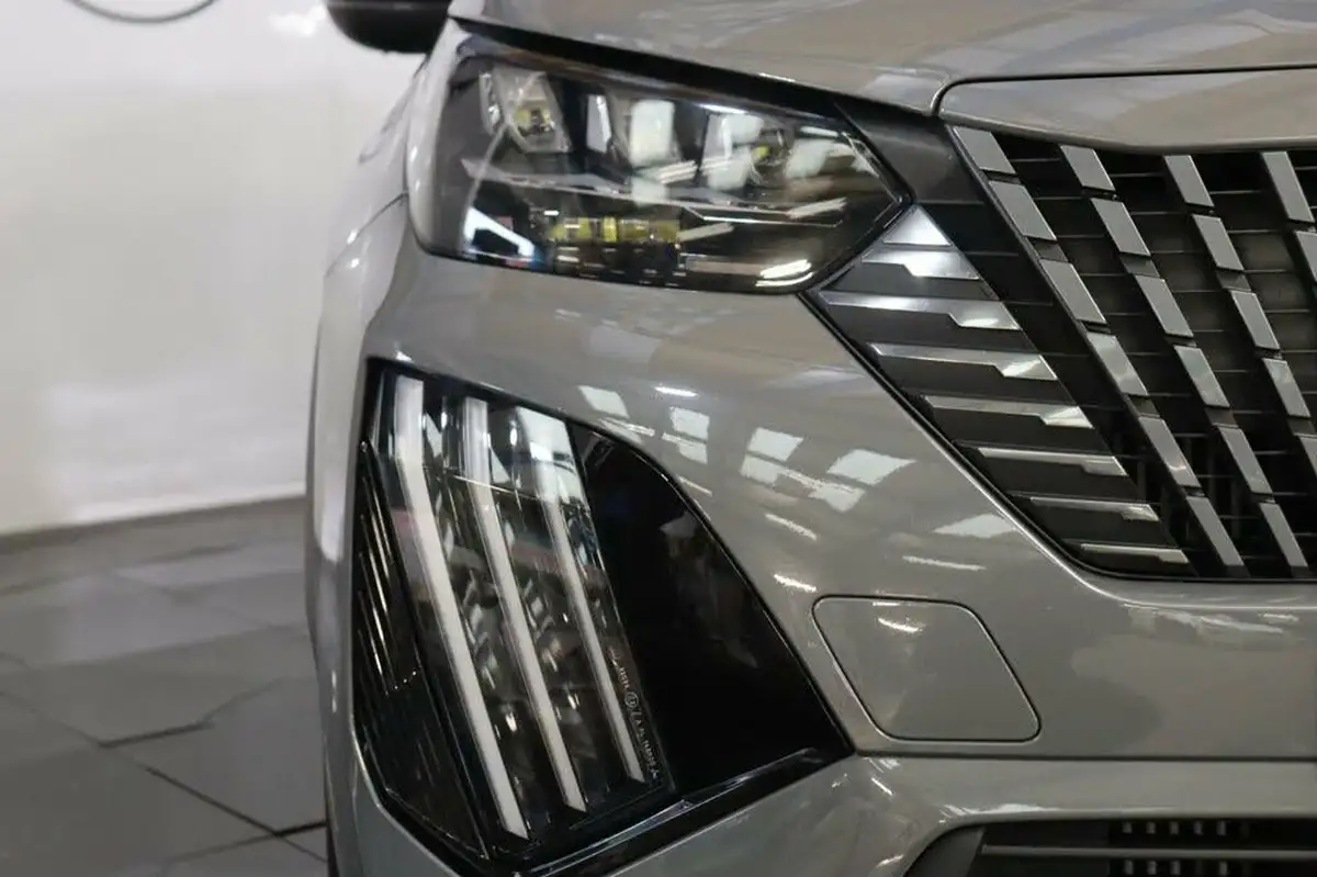 2023-peugeot-2008-suv-big-13