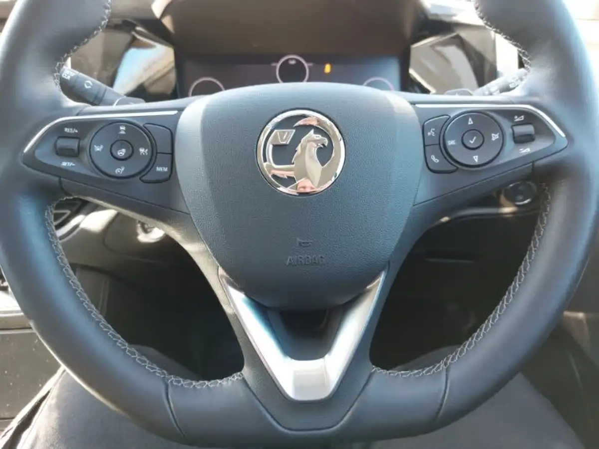 2022-vauxhall-grandland-12-ultimate-auto-big-12