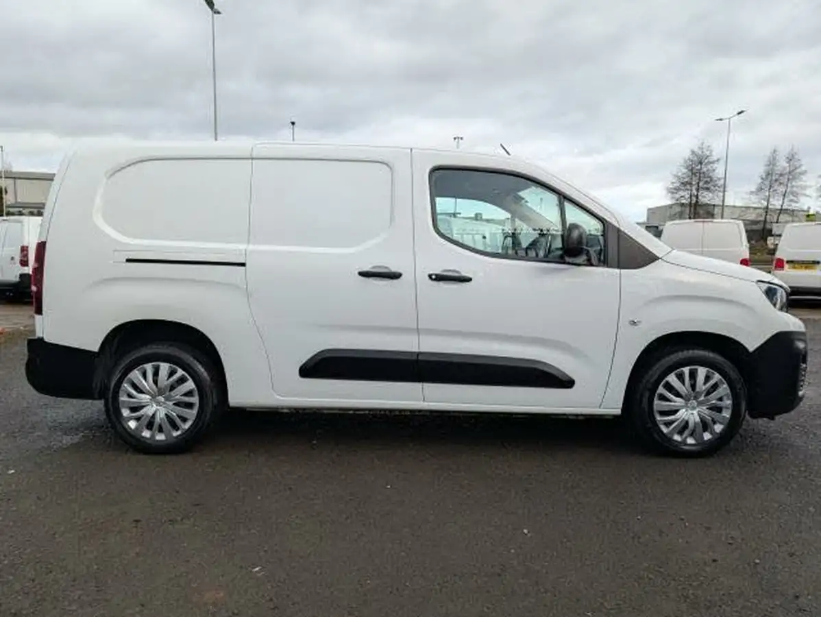 2021-peugeot-partner-15-bluehdi-950-professional-100ps-eu6dt-long-panel-big-7