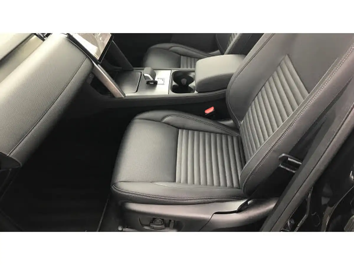 2024-land-rover-discovery-sport-20-d200-dynamic-se-big-25