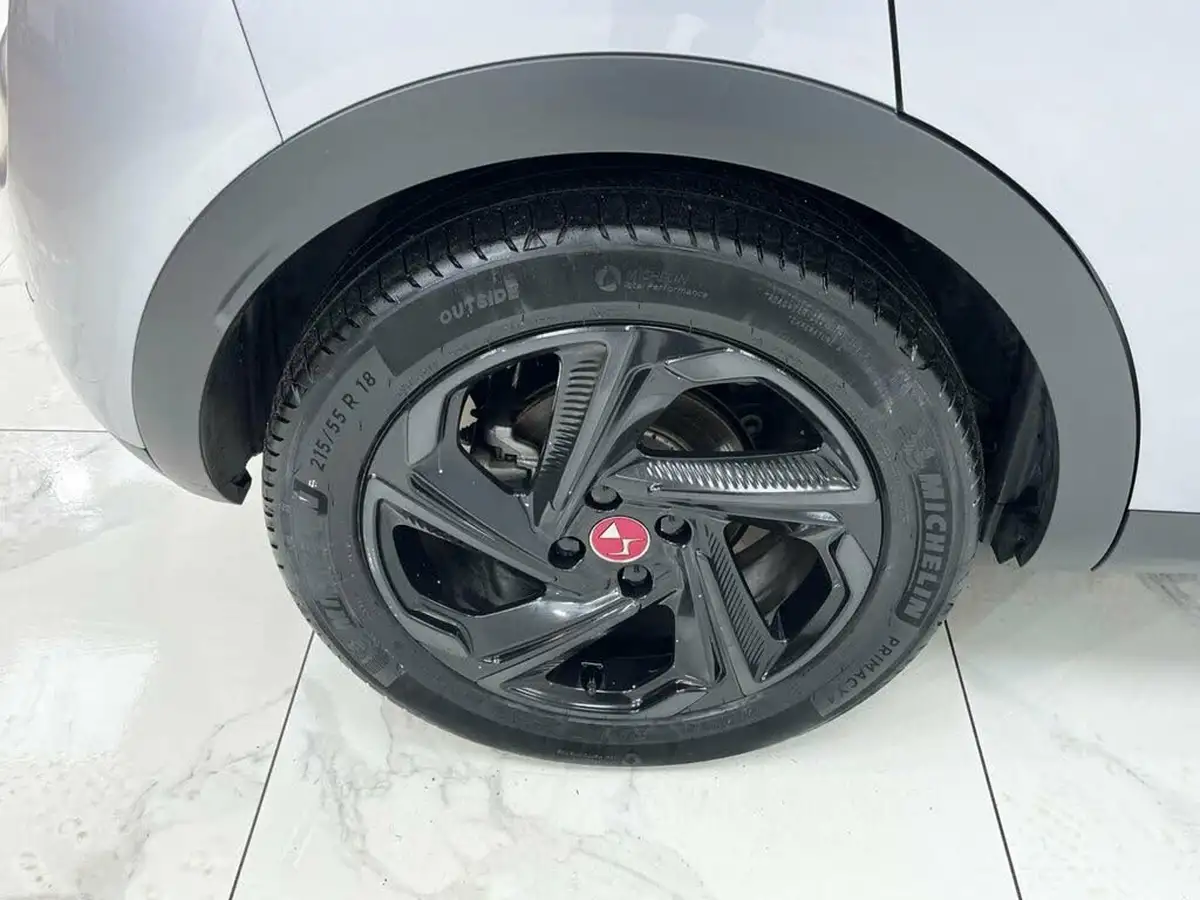 2021-ds-ds-3-crossback-e-tense-performance-line-big-12