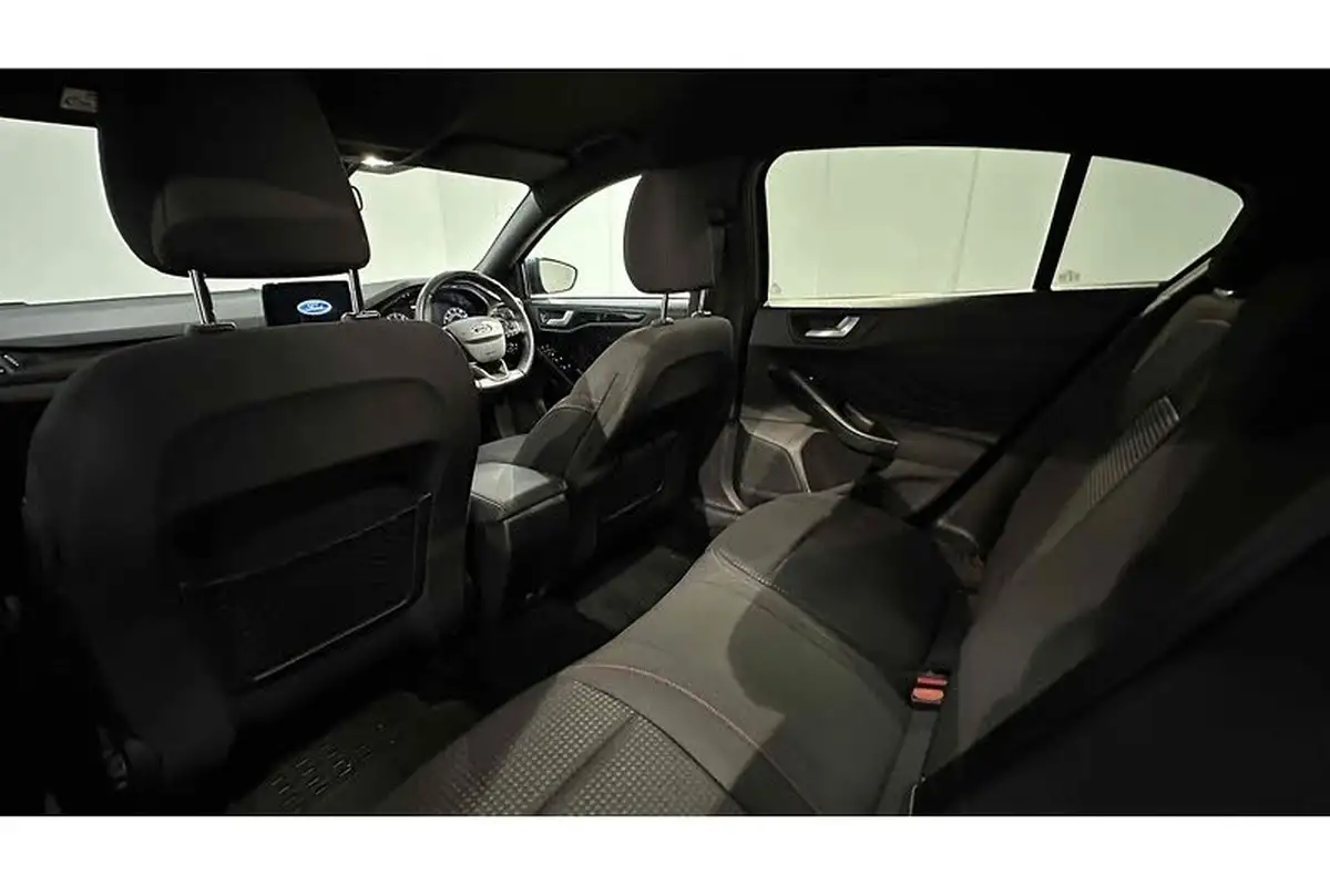 2020-ford-focus-10t-st-line-edition-125ps-hybrid-mhev-hatchback-big-18