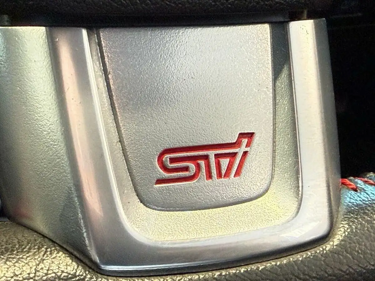 2014-subaru-wrx-25-sti-type-uk-big-17