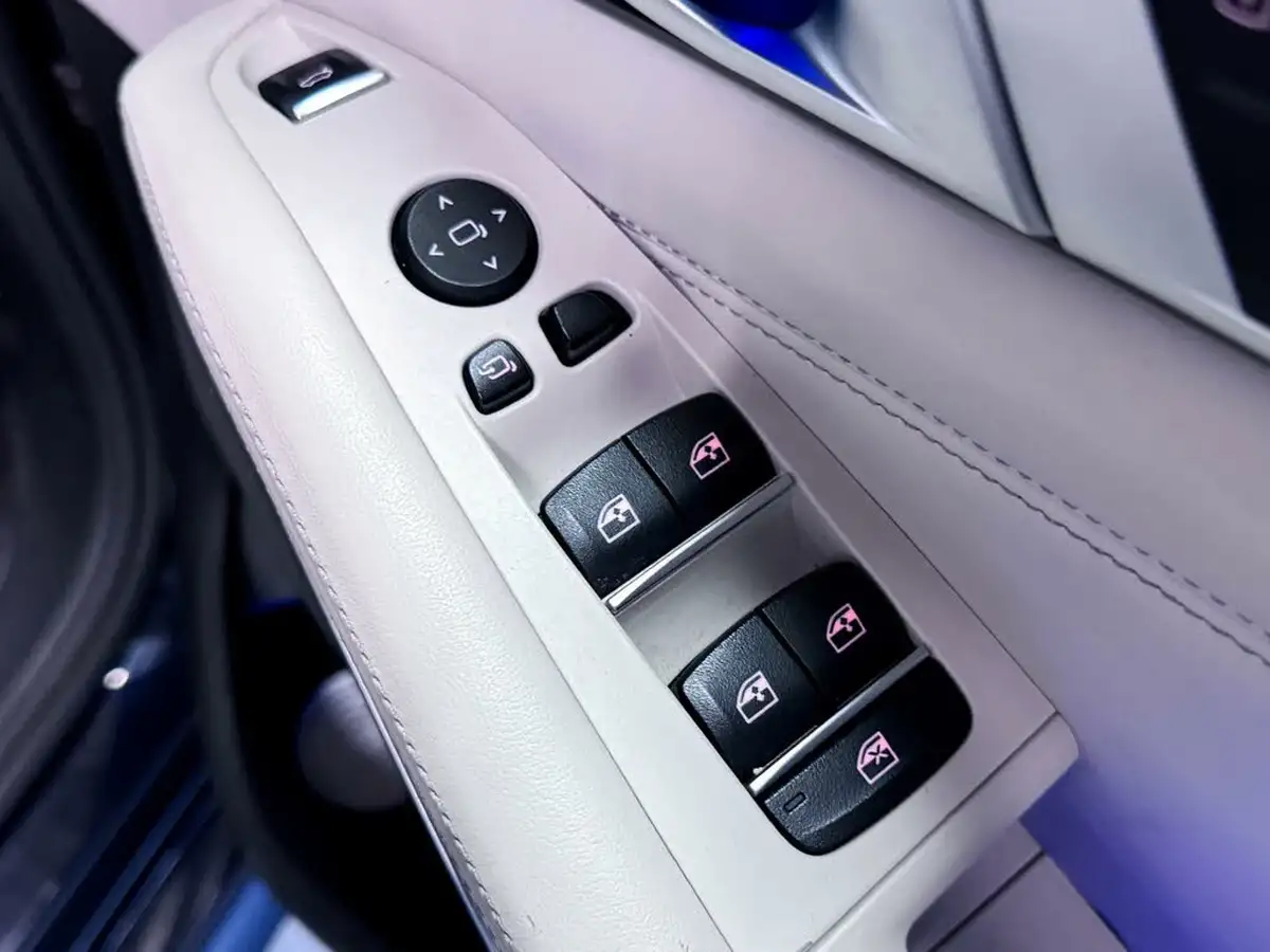 2019-bmw-x5-30td-m50d-7-seats-sport-auto-big-24